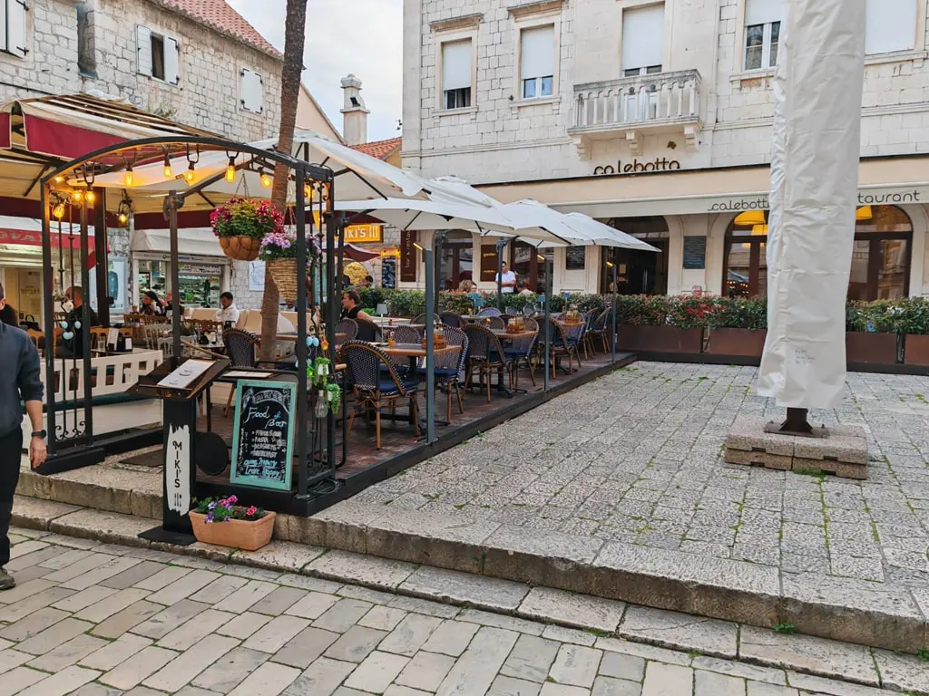 Miki's Food & Bar terrace in Trogir old town